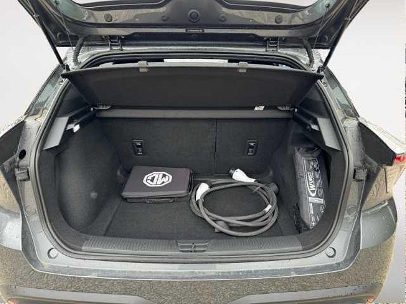 MG MG4 4 Standard Elektromotor 125 kW LED ACC Apple CarPlay Android Auto Klimaautom DAB