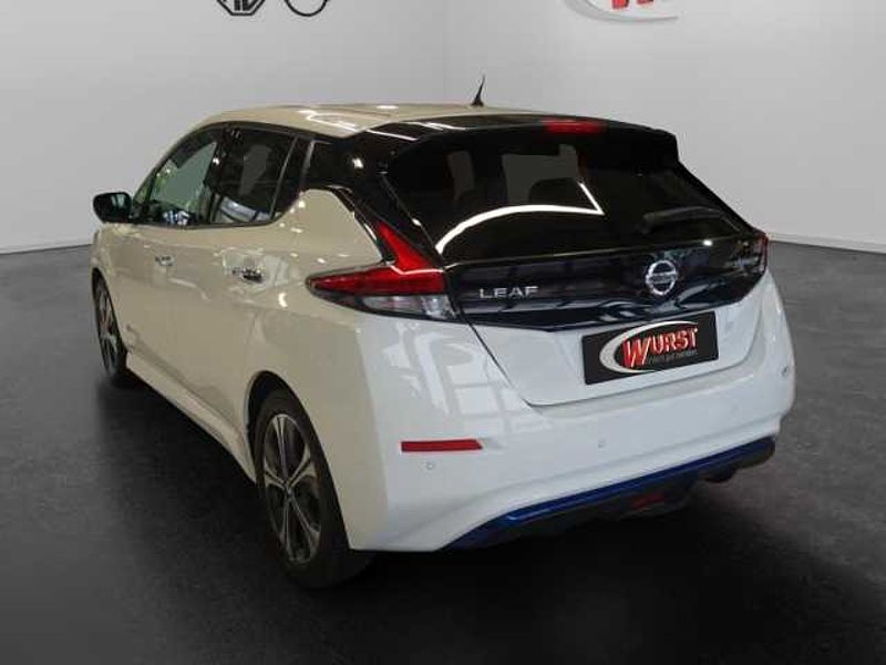 Nissan Leaf N-Connecta 40 kWh Pro Pilot Paket Wärmepumpe AVM Nissan Connect EV
