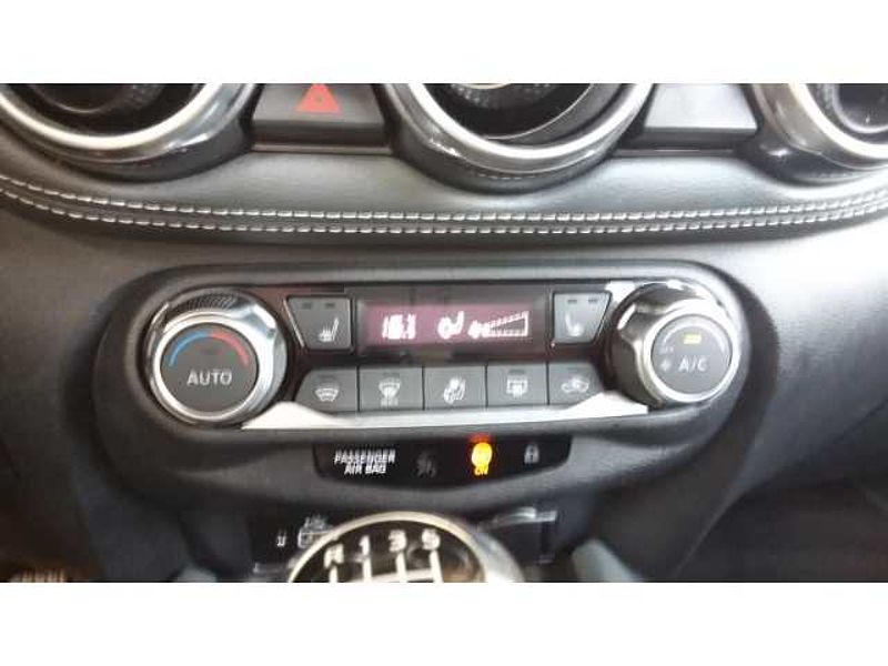 Nissan Juke N-Connecta 1.0 DIG-T Navi RundumKameras Klimaaut. Sitzhzg. Tempomat DAB-Radio Bl
